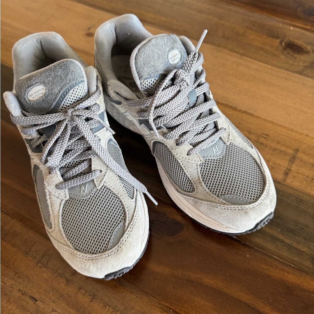New balance 2002r